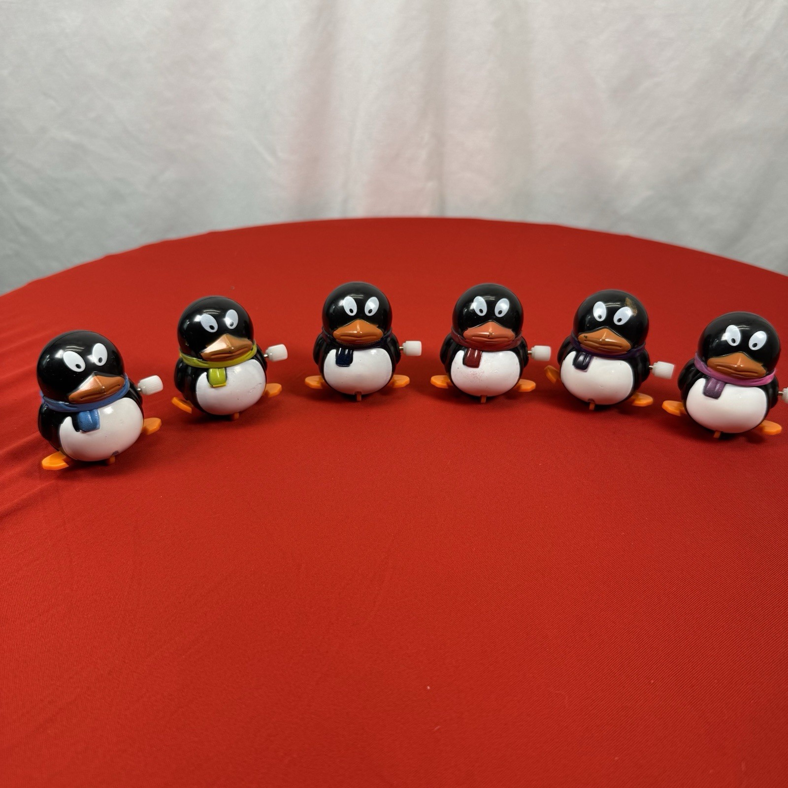 Robin Reed Christmas Wind Up Toy Racing Penguins Set 6