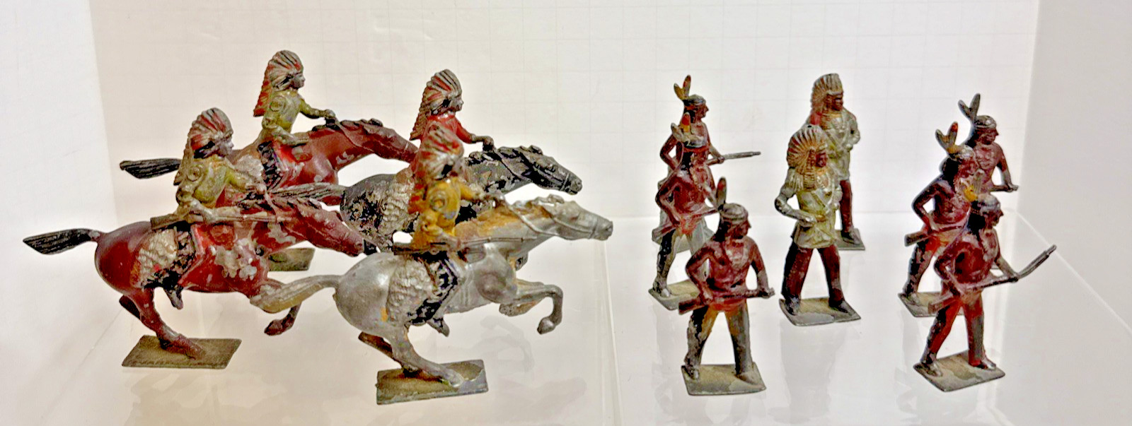 Antique 1907 Wm Britain Lead Toy Figures QTY 12 Native American Indians