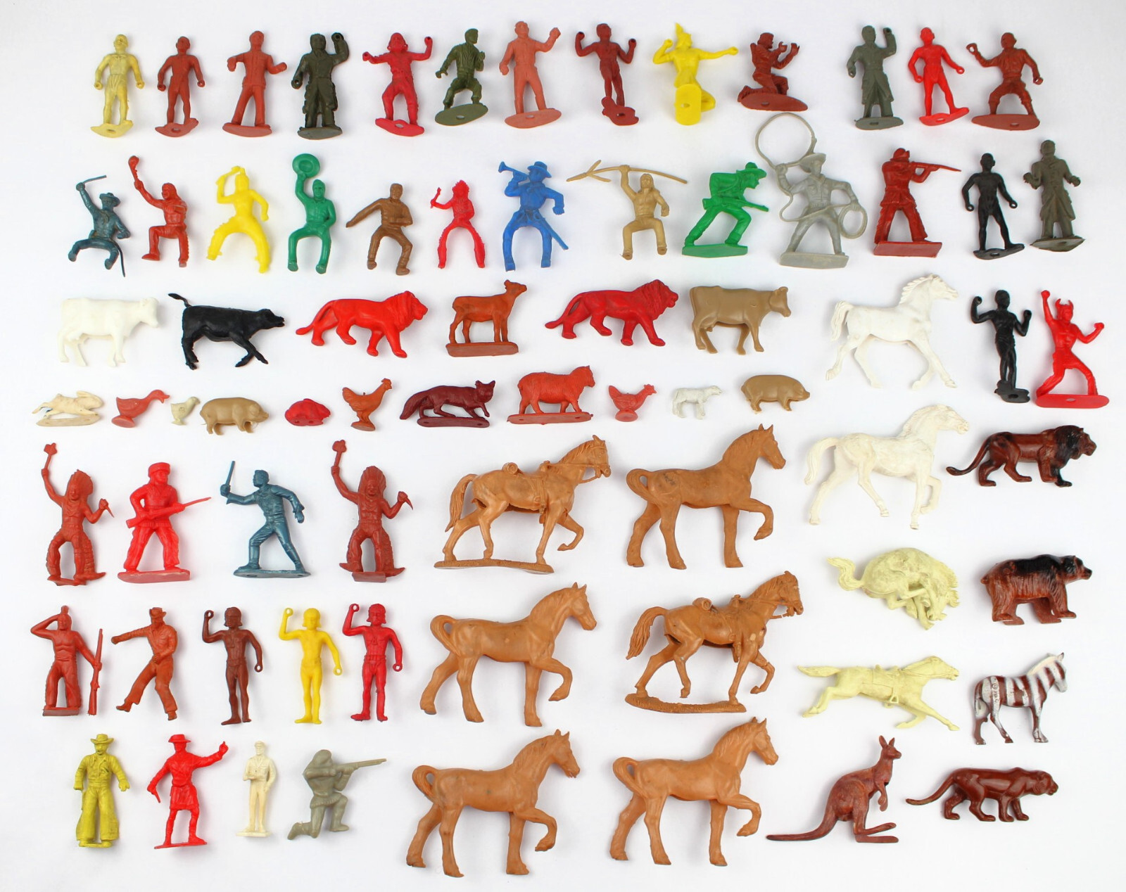 73 PIECES VINTAGE TOYS – MPC BERGEN AURORA MARX – FARM ANIMALS COWBOYS INDIANS