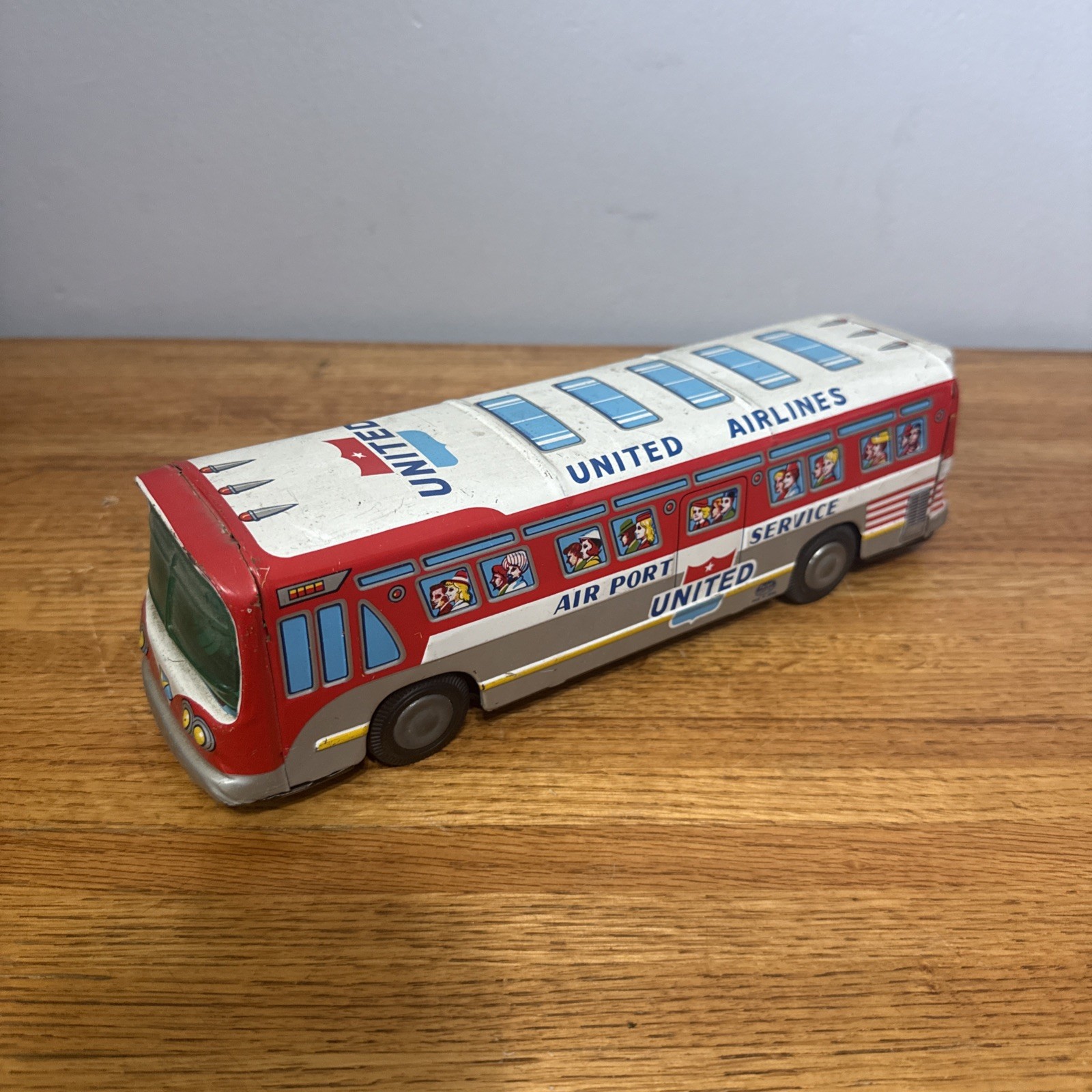 1960s Taiyo Japan 11″ Tin Friction Bus United Airline Airport Service Rare Litho