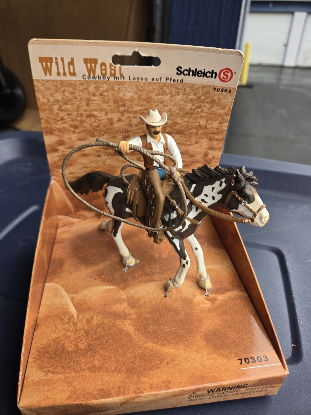 Schleich Wild West Cowboy w/Lasso on Horse 70303 (new in box, slight box damage)