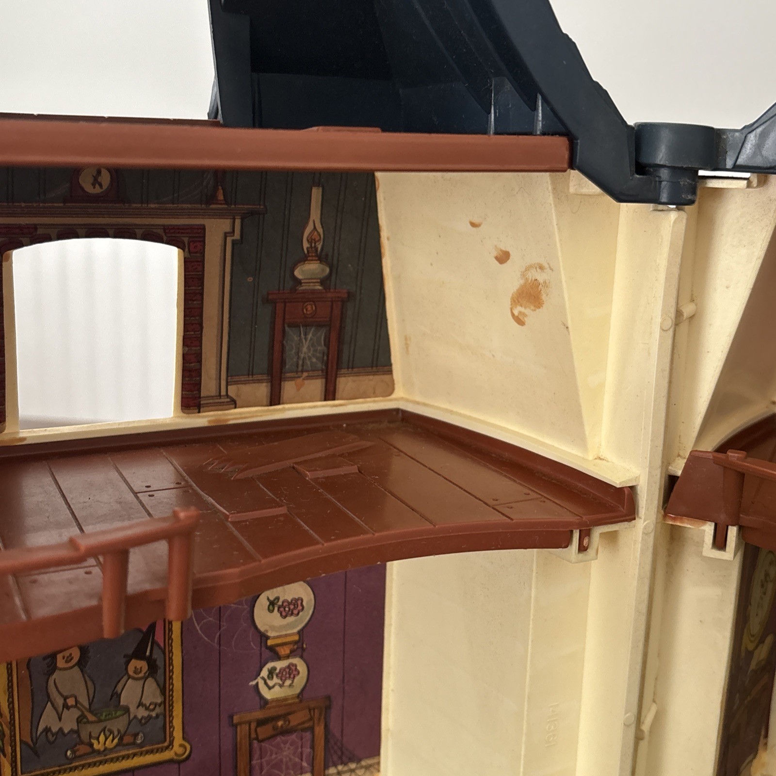 Vintage 1976 Hasbro Weebles Haunted House