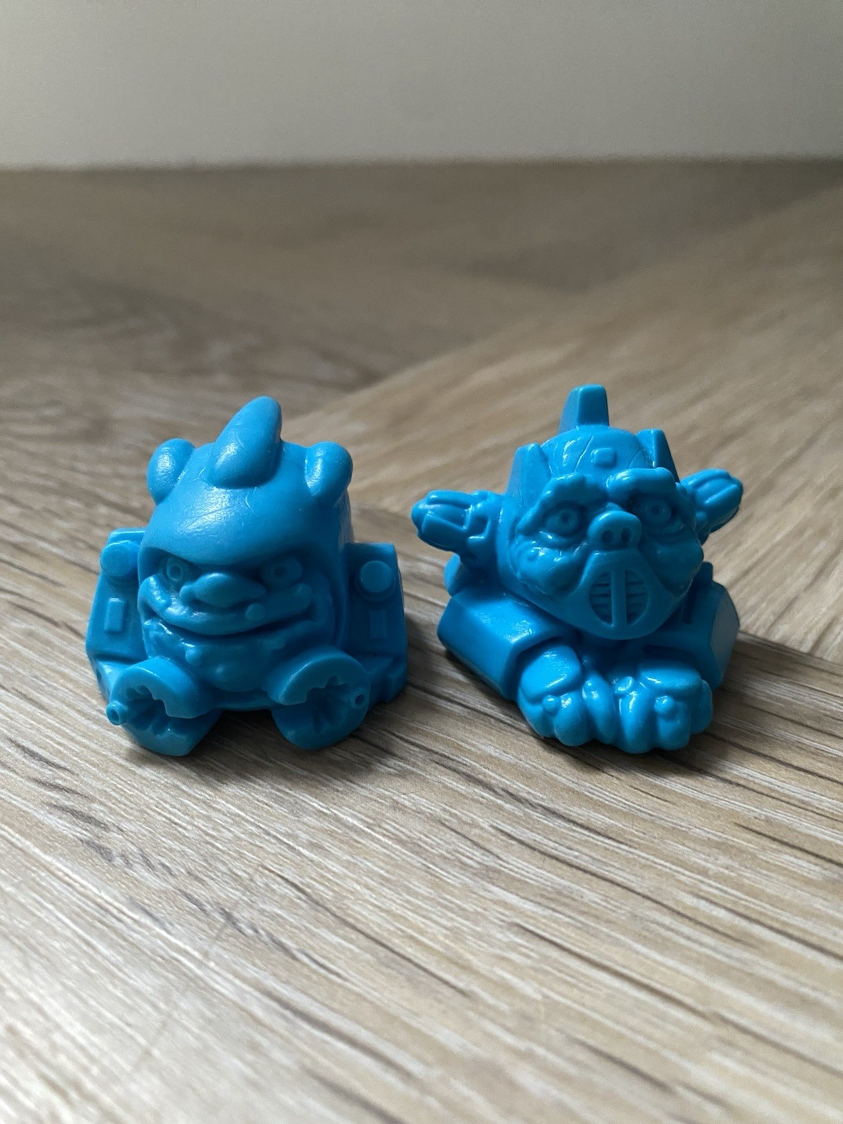 X2 Mini Boglins The Samurai Spy Yak Messenger Yum IDEAL 1994 Blue