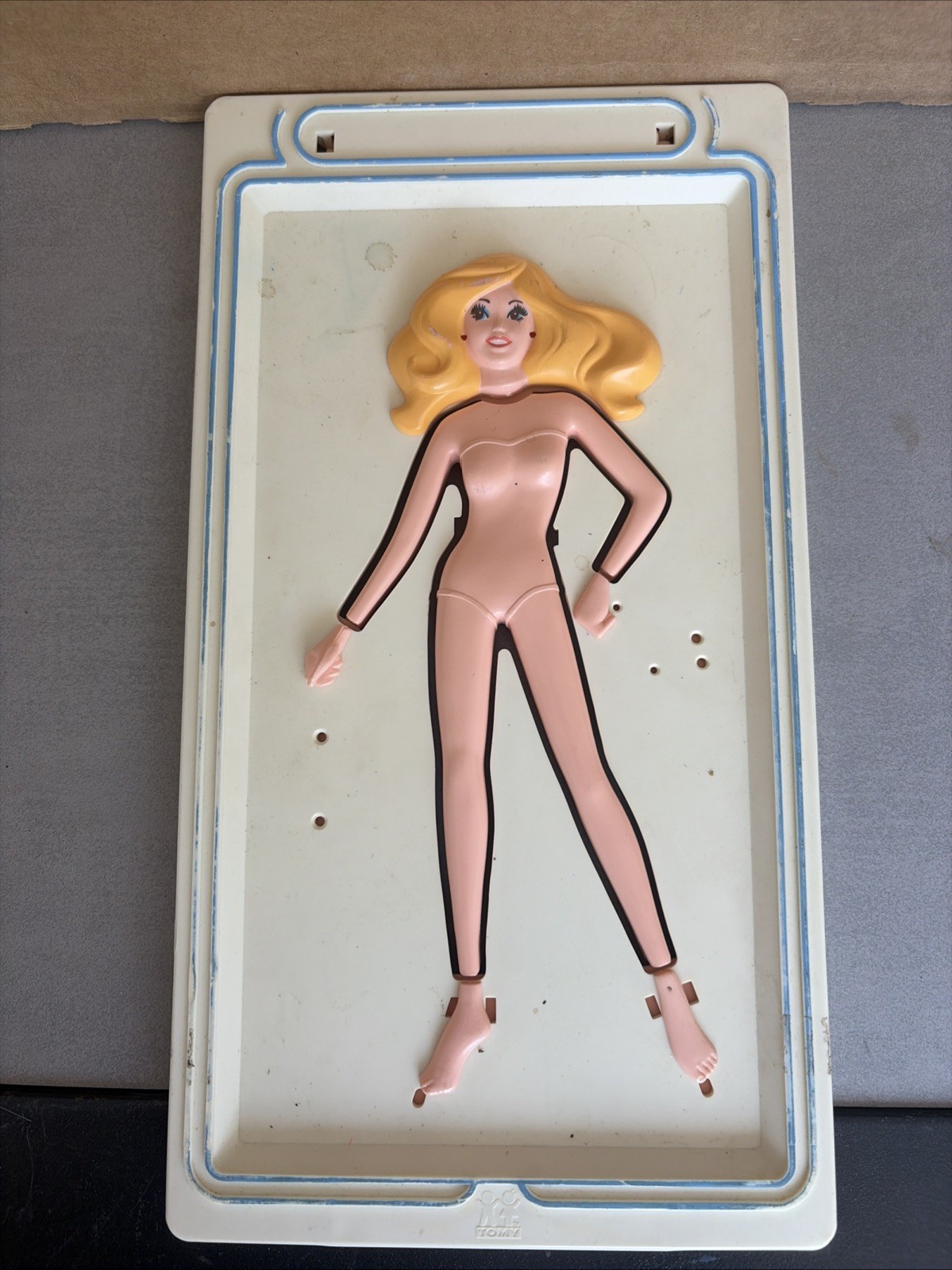 VINTAGE Flip and Fold Fashions TM Dress Up Doll TOMY CORP 1981 Made in USA