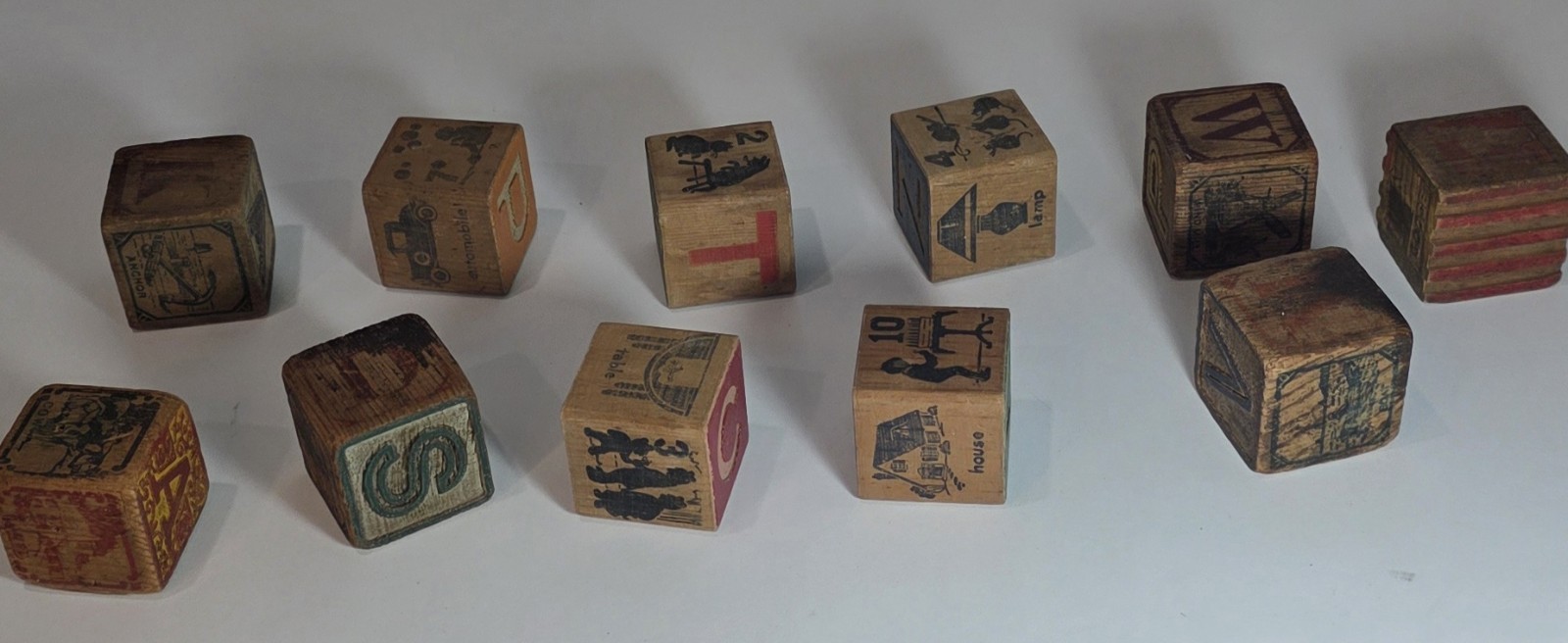 Antique/Vintage Wooden Children’s Building Blocks Alphabet & Pictures Lot of 11