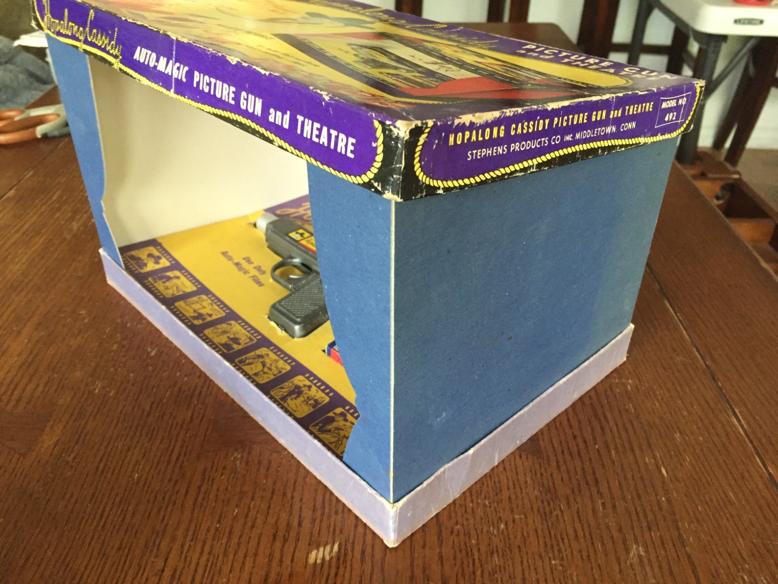 1950’s STEPHENS HOPALONG CASSIDY PICTURE GUN THEATRE W/ FILMS COMPLTE IN BOX