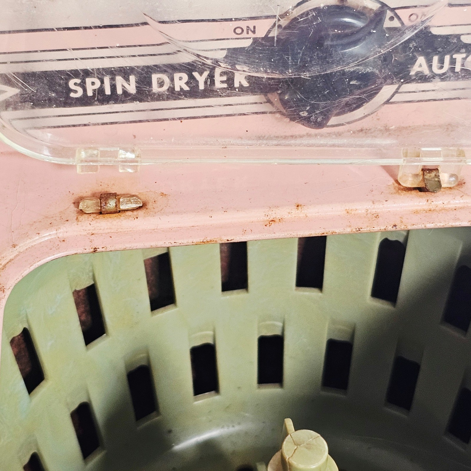 Vintage 1950s Wolverine Wizard Tin Toy Washing Machine Spin Dryer Pink Retro MCM