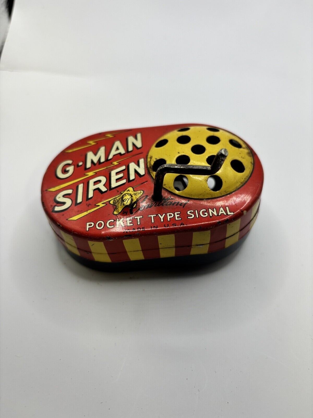Vintage 1950’s Courtland G-Man Siren Pocket Type Signal Tin Toy Inv-0382