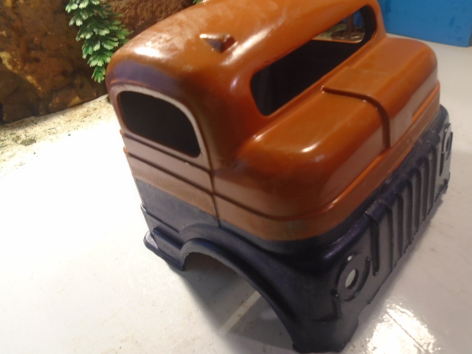 SCRUCTO VINTAGE APPROX1/18 SCALE DIECAST ALUNINUM TRUCK CAB , PARTS 5-249-7