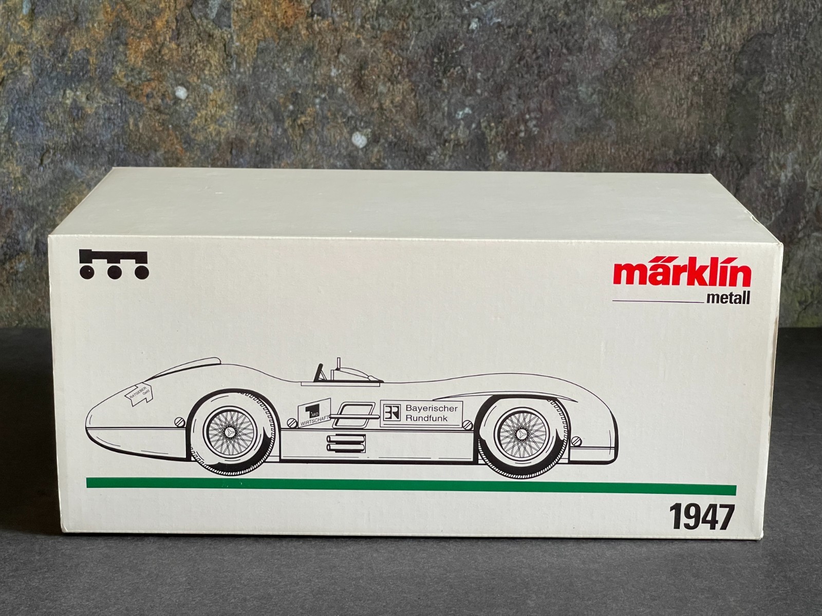 Marklin Metall Series 1947 Mercedes W196R Wind Up – 12 inch Length