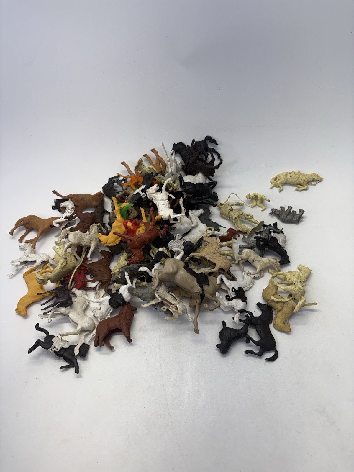 Vintage Cowboys Indians Plastic Figures Horses Western Toy Lot