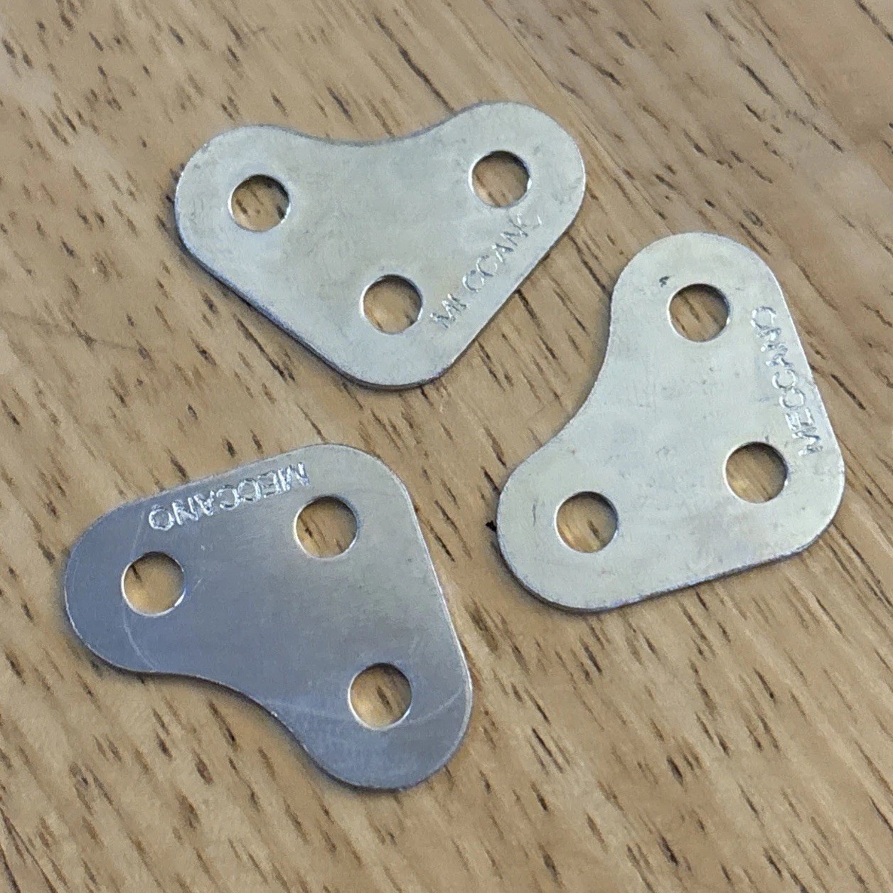 3 x Meccano Zinc Corner Bracket 1″ Part 133a Silver Stamped Original Brackets