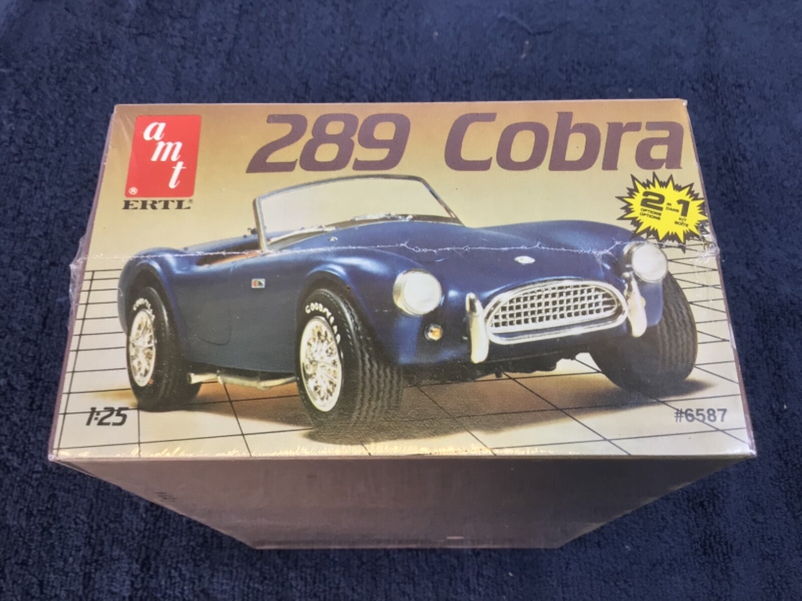 Vintage Sealed AMT ERTL Ford 1963 289 Cobra 1/25 Model Kit 6587