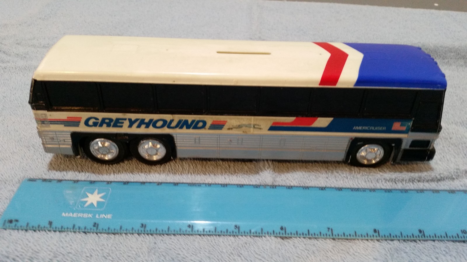 Vintage Greyhound Bus – Americruiser Bank Piggy Bank #200