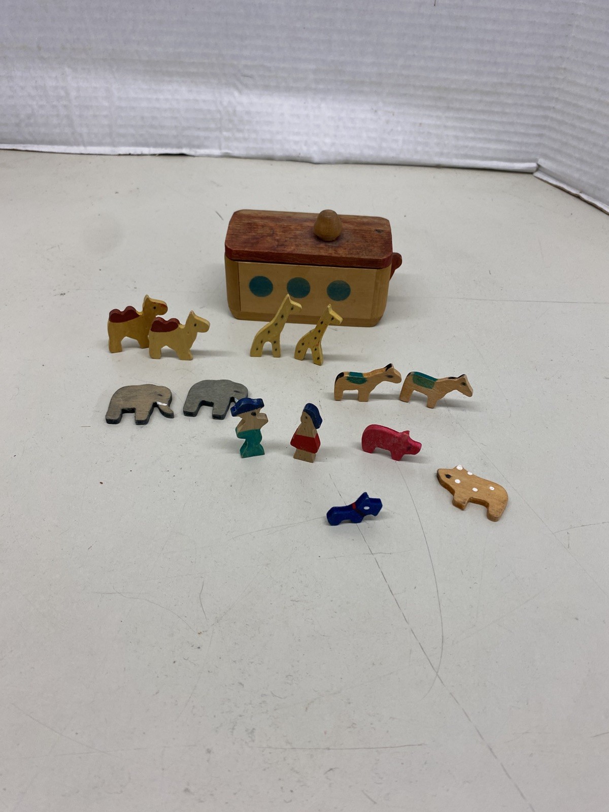 Vintage Miniature Wooden NOAH’S ARK w/Animals Japan Wood