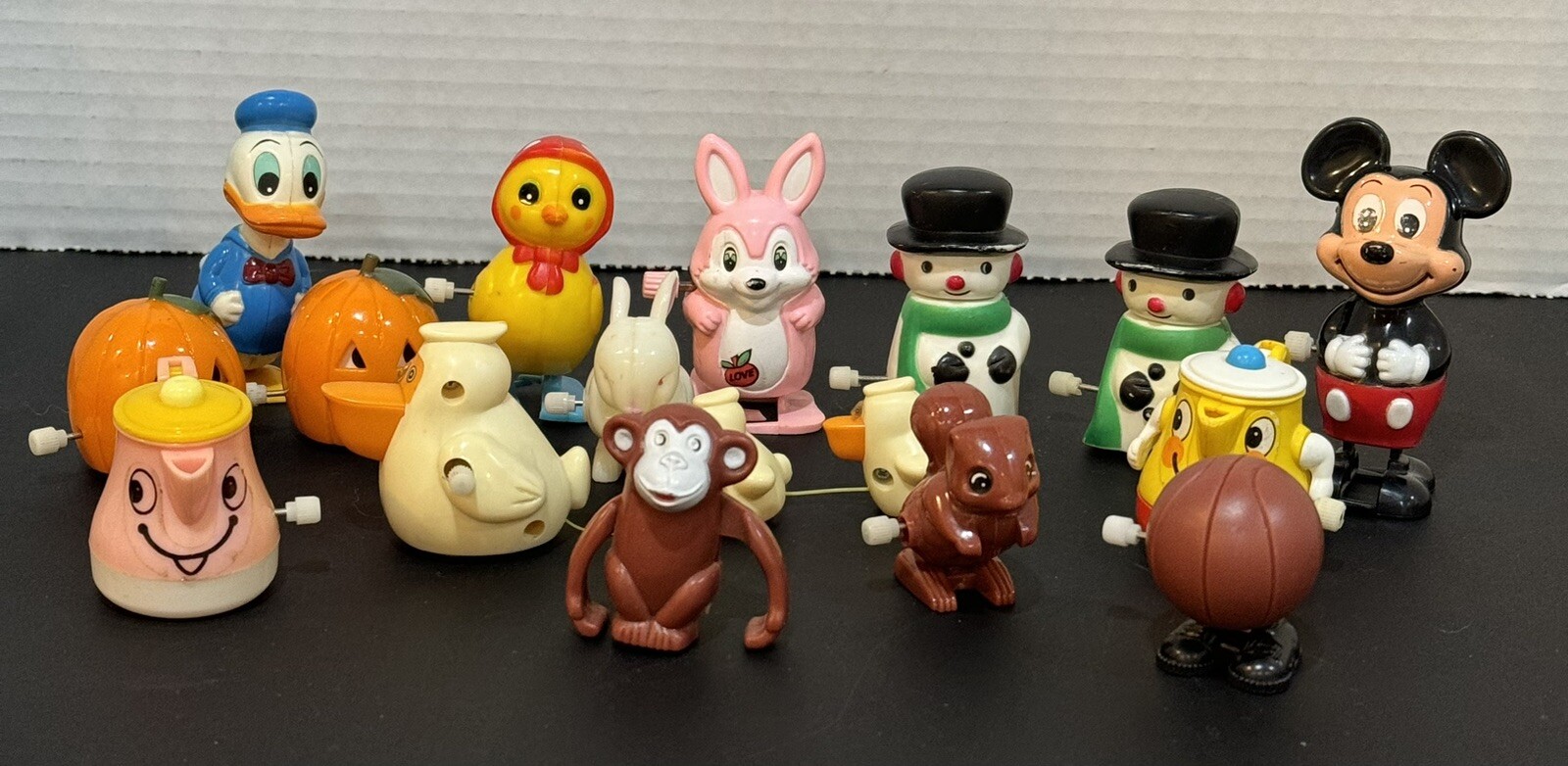 Vintage Lot Of 15 Unbranded Plastic Wind Up Toys All Tested Most Working