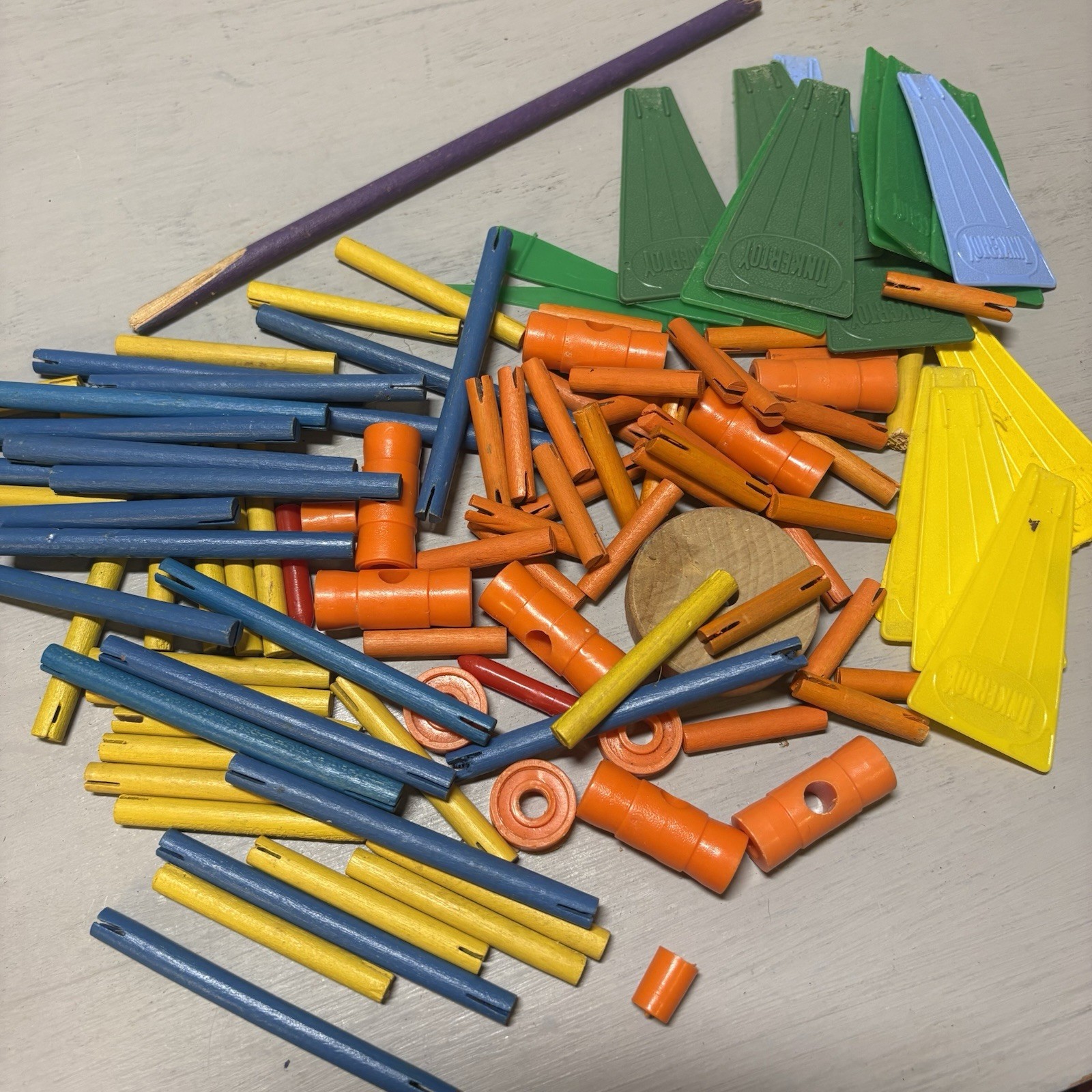 Vintage Original Tinkertoy Construction Set No.155 No Lid Some Pieces 1972