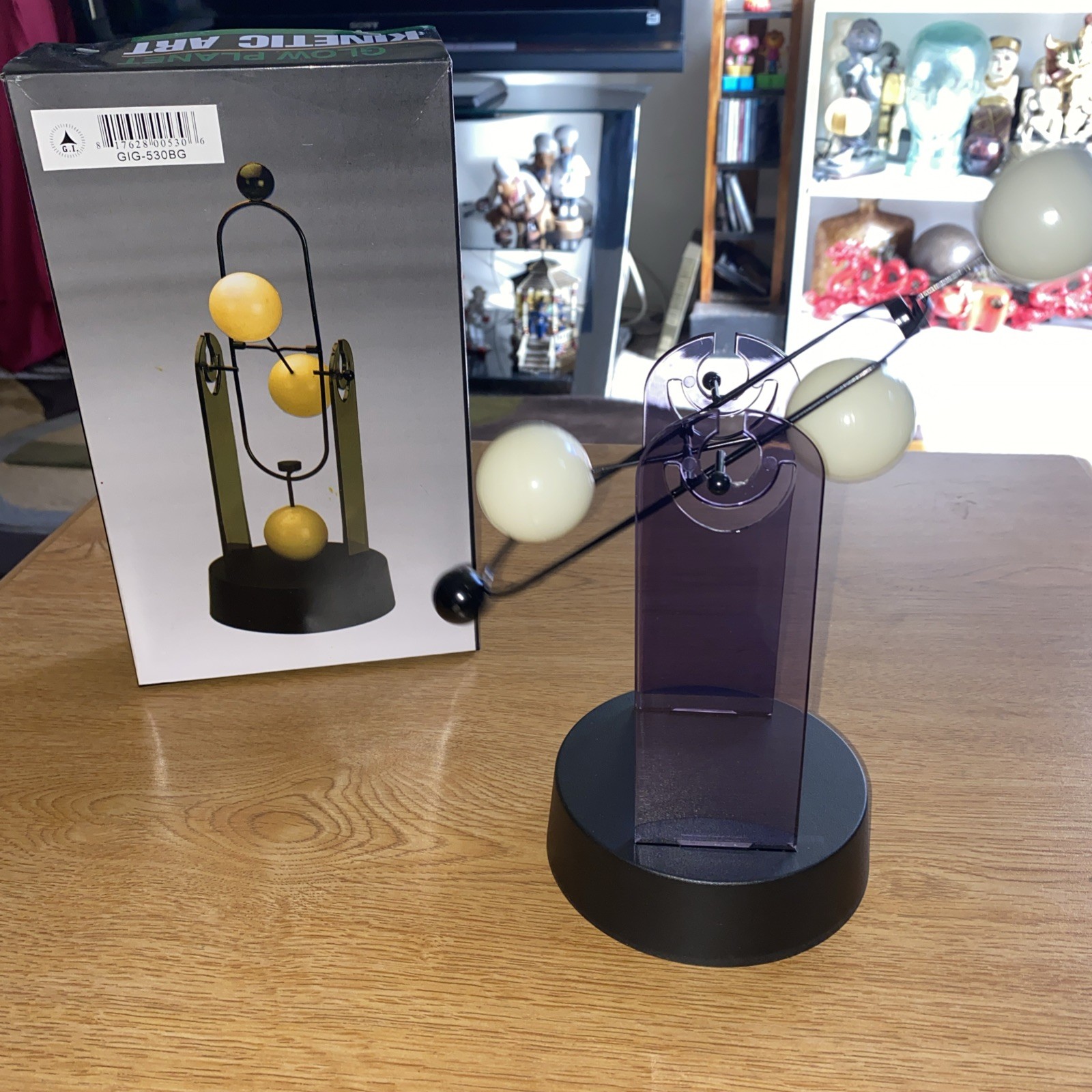Vintage Glow Planet SWING ART battery SPENCERS?Perpetual Motion. Glows In Dark.