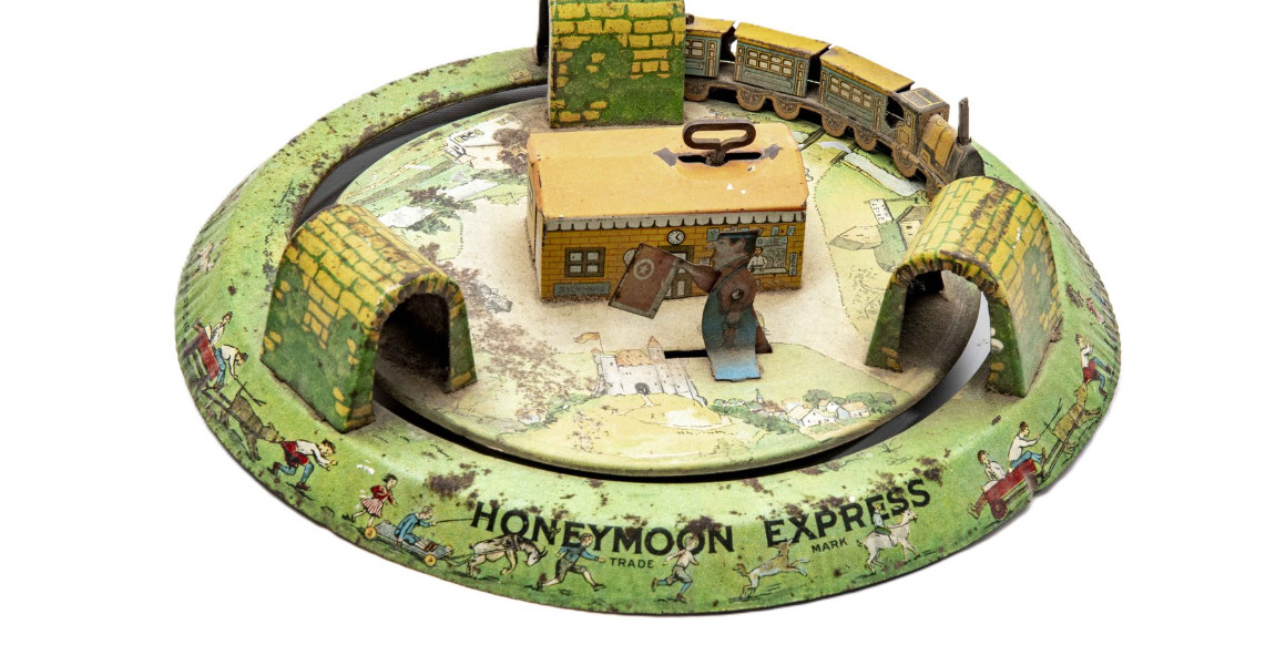 Marx Tin Litho Wind-Up Toy “Honeymoon Express” Early Version (1920’s)