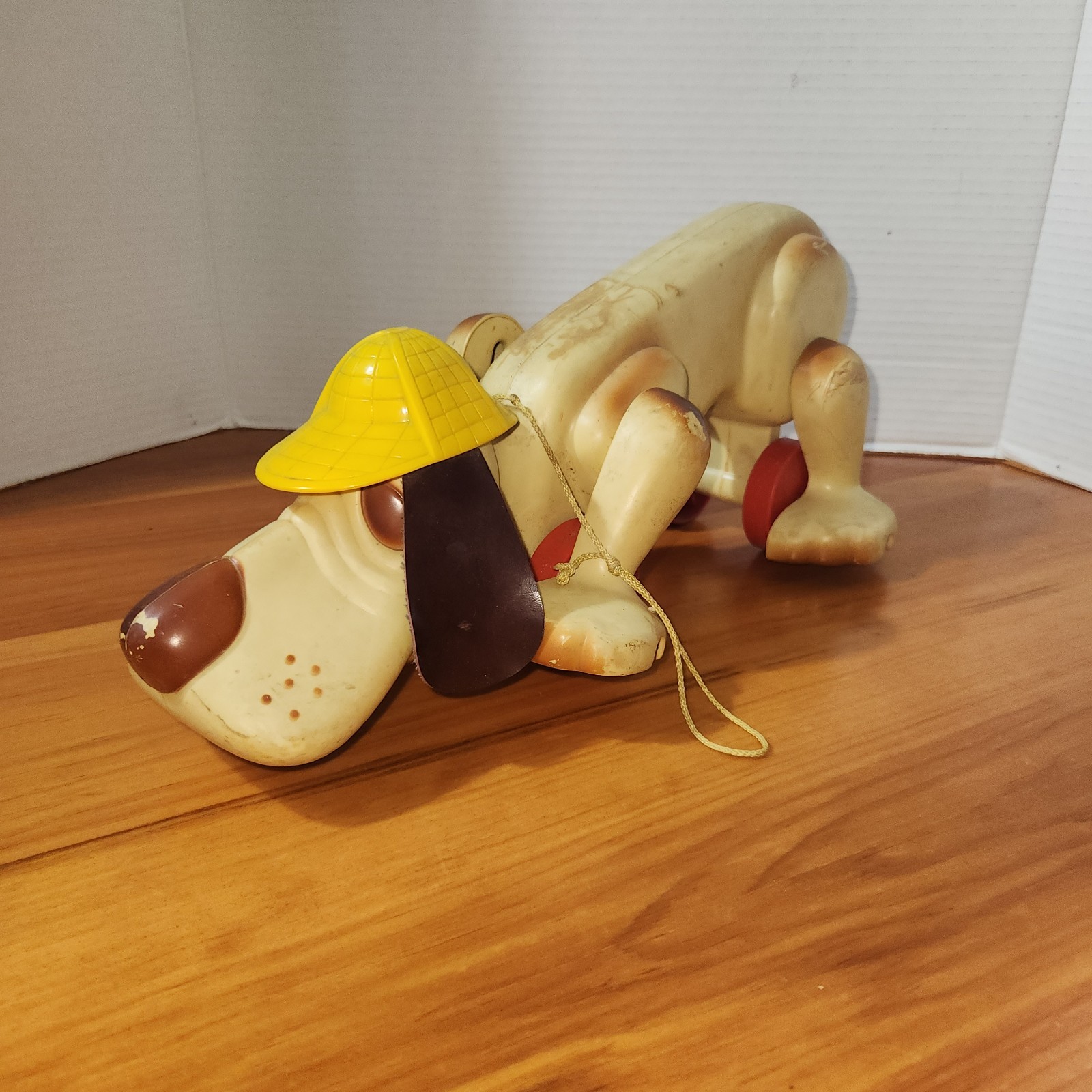 Vintage 1970s Hasbro Digger The Bloodhound Dog Sleuth Detective Pull String