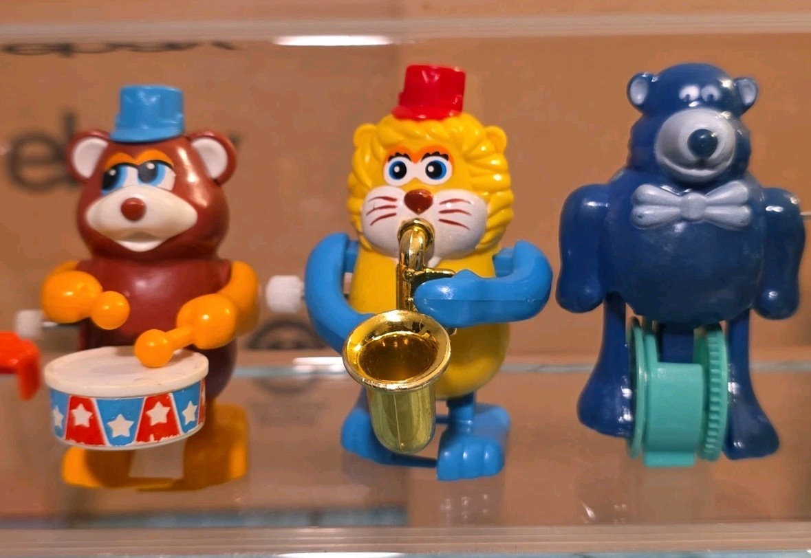 🔥Vintage Tomy Wind Up Toys Bear Lot of 4 W/ Donald Duck Toy🔥