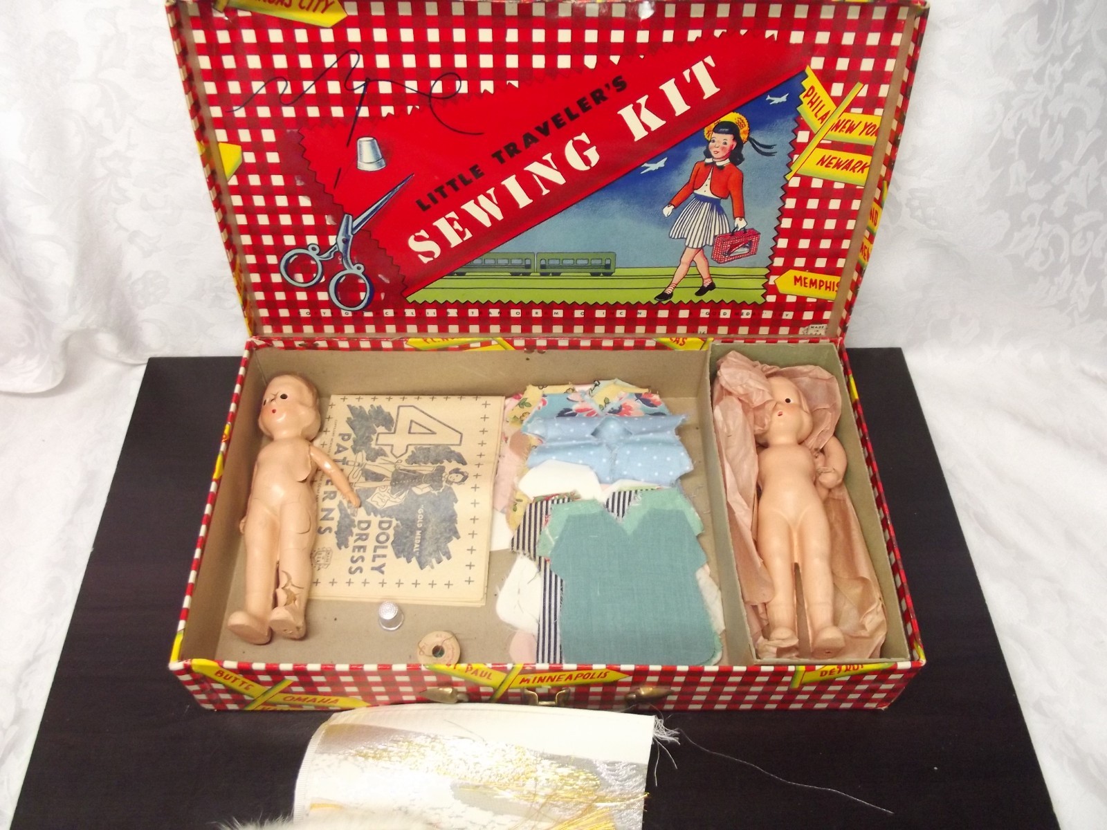 1947 Little Traveler’s Sewing Kit w/ Dolls Patterns Fabric Vintage Toy Set