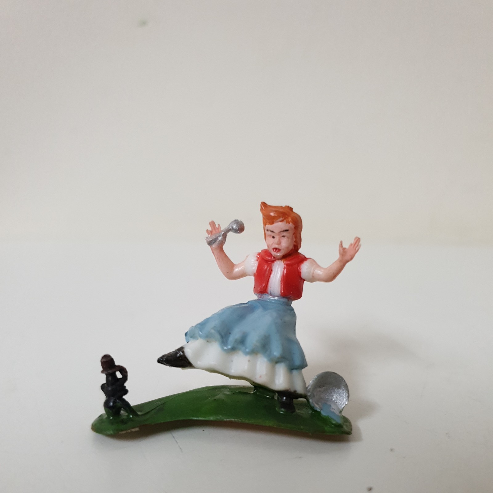 Vintage 1962 Marx Fairykins Little Miss Muffet & Spider Diorama Scene Figurine